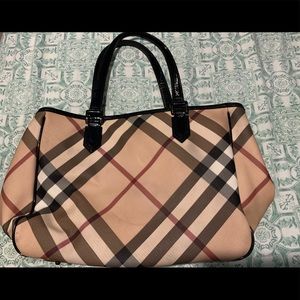 Burberry bag Used Good Condition